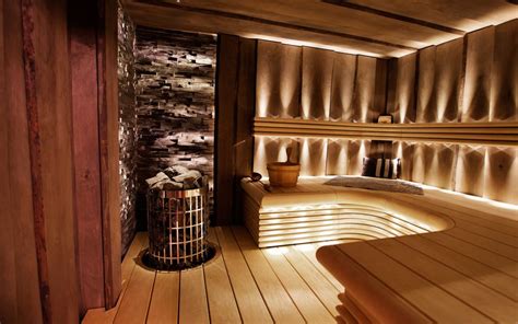 Infrared Saunas Vs Traditional Saunas - 2021 Guide