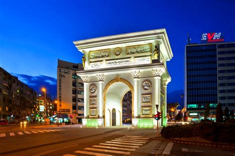 Traveling with travel brochures: SKOPJE - the capital city of Macedonia