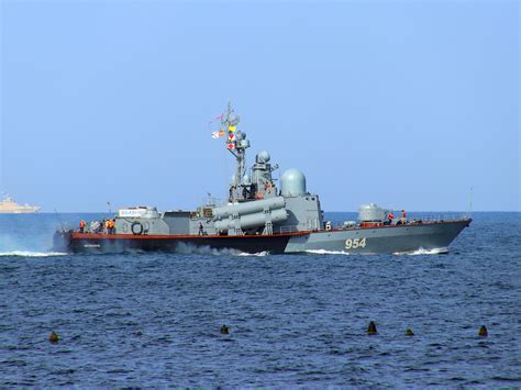 Missile Corvette Ivanovets :: Black Sea Fleet Photoalbum