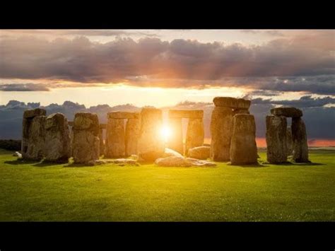 Stonehenge e Woodhenge insieme (together Stonehenge and Woodhenge in the same video) - YouTube