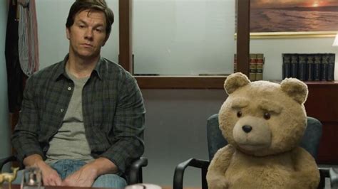 A Mark Wahlberg Comedy Is Suddenly Super Popular On Netflix | GIANT FREAKIN ROBOT