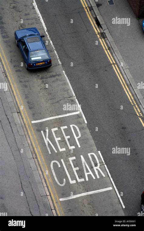 Keep clear road sign hi-res stock photography and images - Alamy