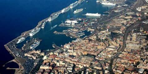 Port of Civitavecchia (Rome), Italy Live Ship Traffic / Marine Traffic - Cruising Earth