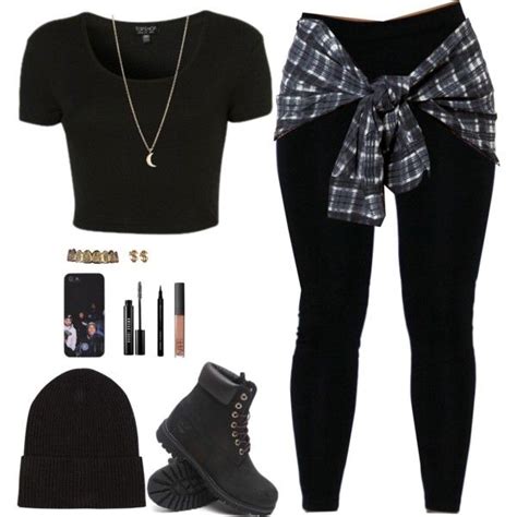 25 Sexy All-Black Outfits for Winter - Winter Outfit Ideas - Styles Weekly