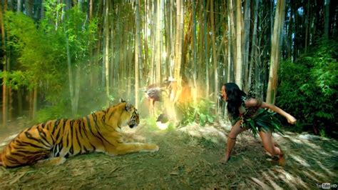 Katy Perry - Roar Watch YouTube Music Videos