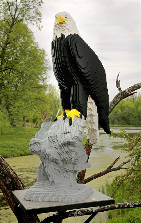 Funke Photos: Bald Eagle LEGO Sculpture