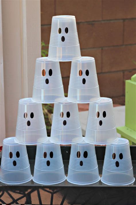 Halloween Ghost Party - Organize and Decorate Everything