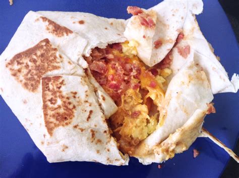 Taco Bell Breakfast Menu Review: Fast Food Breakfast Taco Bell