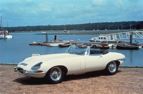 One of the Greatest: 1961 Jaguar E-Type - Airows