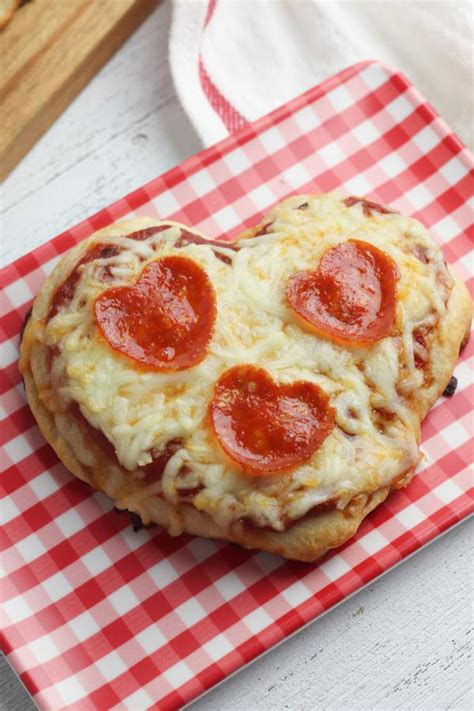 Kids Party Food! BEST Heart Pizza Recipe – 4 Ingredient - Easy – Cheap Ideas