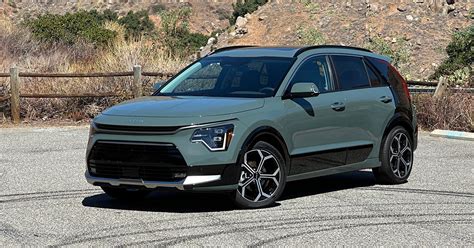 2023 Kia Niro First Drive Review: Style and Substance - CNET