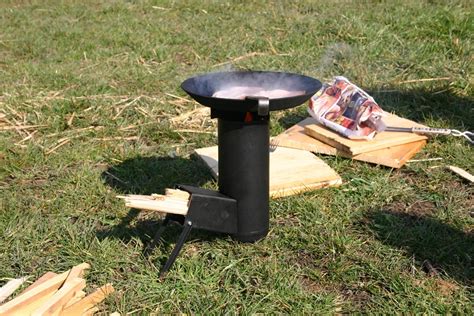 Camping Rocket Stove : 13 Steps (with Pictures) - Instructables