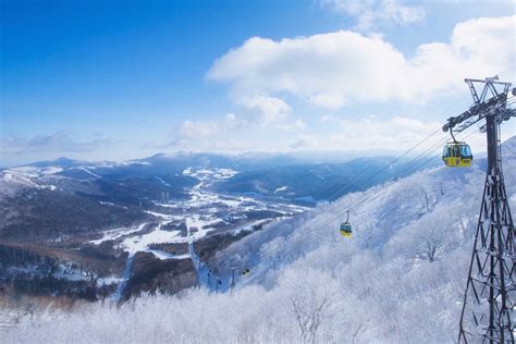 Hokkaido Ski Holidays | travel&co.