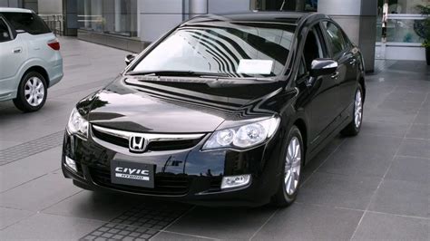 2010 Honda Civic Hybrid Excellent Fuel Economy and High Safety - YouTube