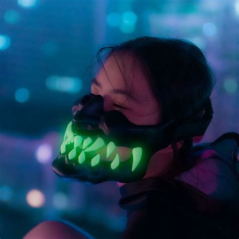 Cyberpunk Oni Glowing Mask – IrezumiEmpire