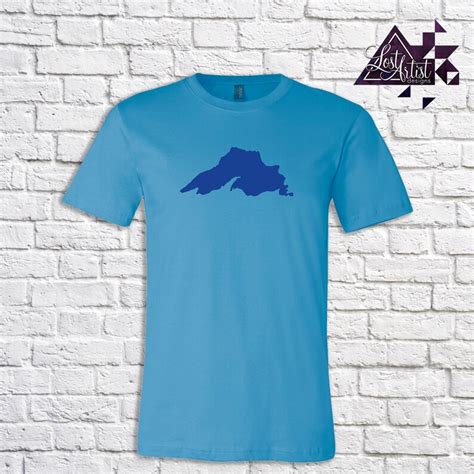 Lake Superior Silhouette T-shirt - Etsy