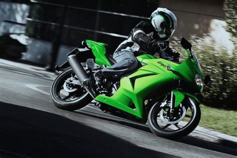 Kawasaki Ninja 250 Top Speed [How Fast Can It Go?] • Road Sumo