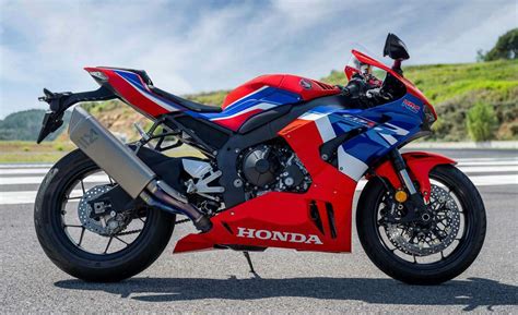 2022 Honda CBR1000RR-R Fireblade