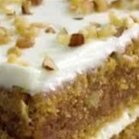 Award Winning Moist Banana Cake With Frosting | Frosting recipes, Banana cake, Desserts