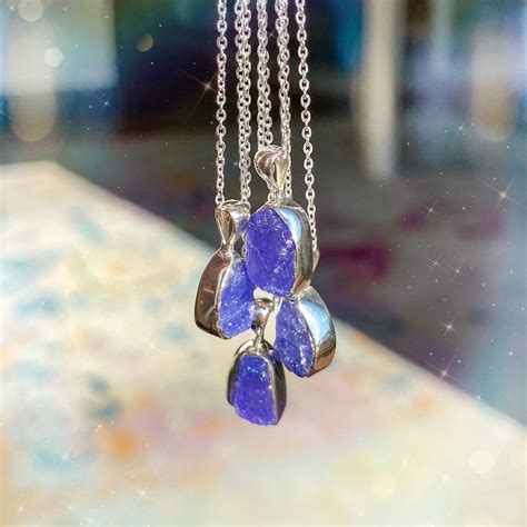 Tanzanite Pendant Necklace - Rocks with Sass