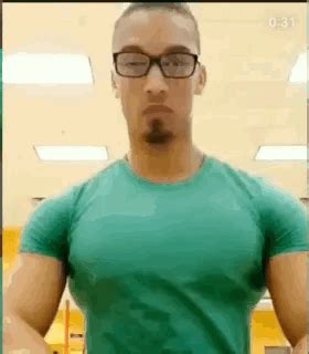 Pecs Bounce Bodybuilder GIF - Pecs bounce Pecs Bodybuilder - Discover & Share GIFs