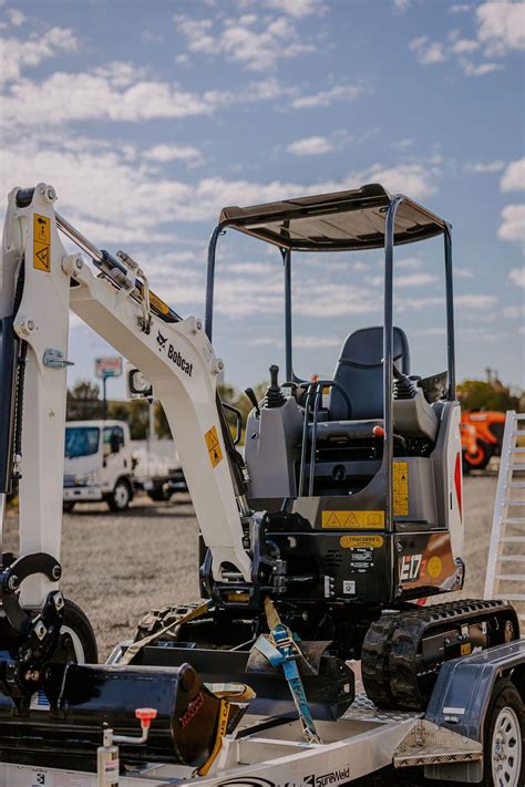 Bobcat Excavator in Dubbo | Tracserv