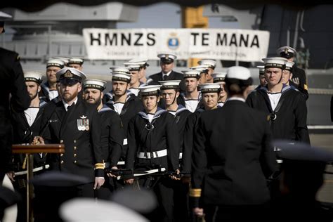 First female commanding officer on a Royal New Zealand Navy frigate takes the helm at Devonport ...