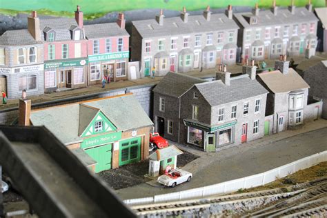 Pin by Mj on model railway layout 00 gauge layout | House styles, Model railway, Layout