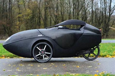 One of the better looking velomobiles, right? | Recumbent bicycle, Power bike, Electric bike