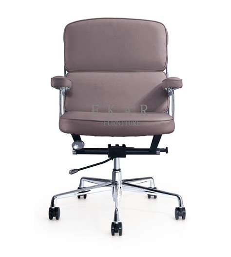 Middle Size Real Leather Office Wheel Chair -- Ekar Furniture