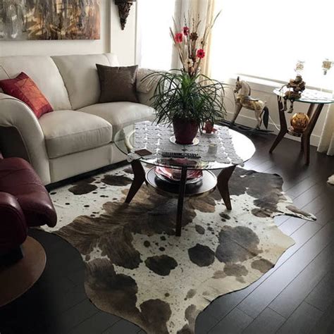 Cowhide Rug In Modern Living Room. – Boho Living Room