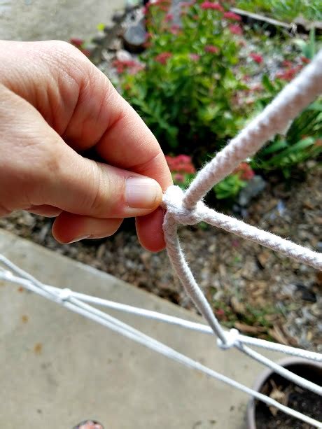 THE REHOMESTEADERS: DIY Giant Spider Web