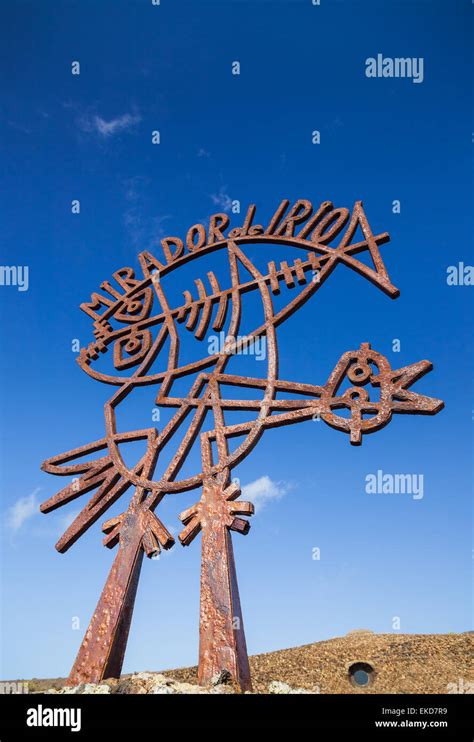 Mirador del rio sculpture cesar hi-res stock photography and images - Alamy