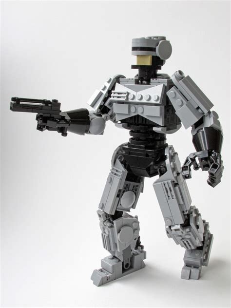 felix ip。蟻速畫行: LEGO RoboCop