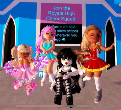 Royale high cheer squad!! : r/RoyaleHigh_Roblox