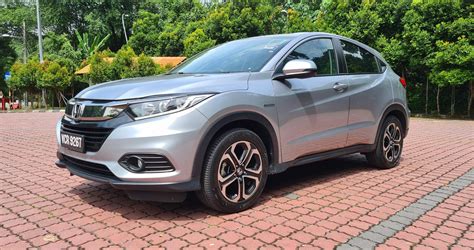 First Drive Impressions: Honda HR-V Hybrid - Automacha