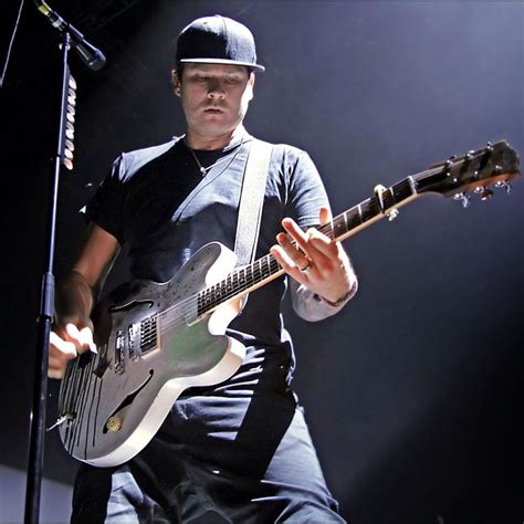 Pin by David Jamieson on Guitars | Tom delonge, Blink 182, Latest movies