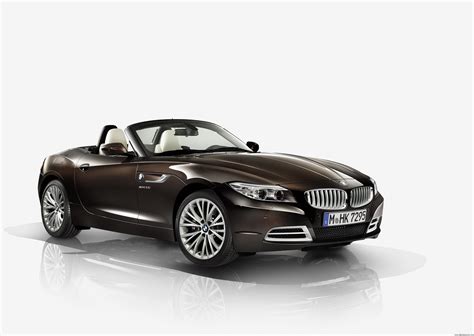 BMW Z4 (E89) Roadster sDrive30i Specs, Performance, Comparisons