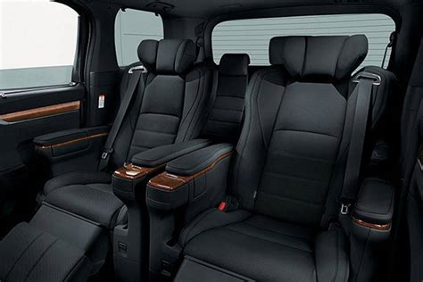 Toyota Alphard 2022 Images - Check Interior & Exterior Photos | OtO