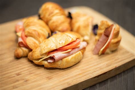 Mini croissant ham off the bone and Swiss cheese - Catering Melbourne