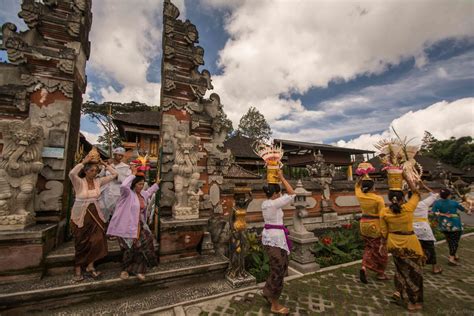 Bali Culture and Traditions - OK Divers Resort & SPA