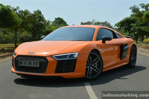 Audi R8 V10 Plus - Review