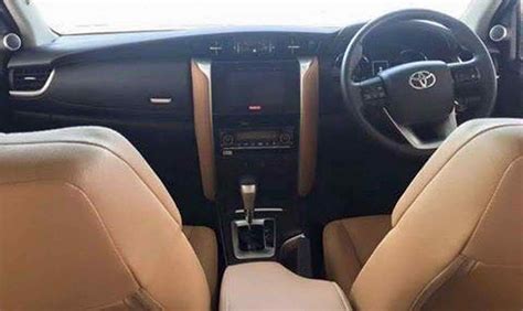 2016-Toyota-Fortuner-Interior - PakWheels Blog