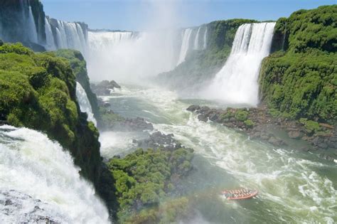 Ultimate Guide to Iguazú National Park | kimkim