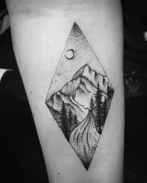 155 Geometric Tattoos Designs and Ideas – neartattoos