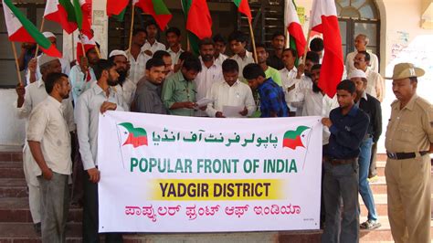 Popular Front OF INDIA yadgir Protest Against ramsene ,submits memorandum demanding ban on outfit