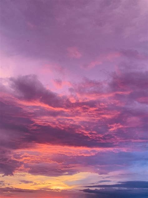 Purple skies sunset | Purple sunset, Purple sky, Sky aesthetic