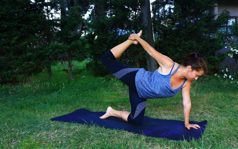 16 Yoga Kneeling Poses For A Fun Floor Practice