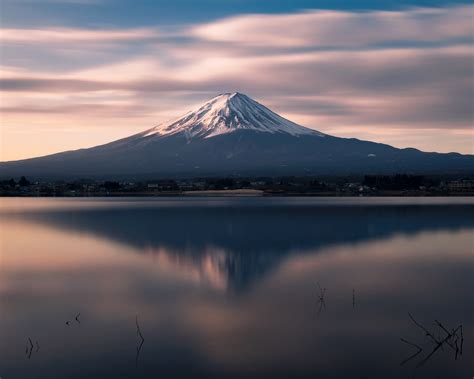 Winter Sunrise with Mount Fuji - Kawaguchiko : r/japanpics