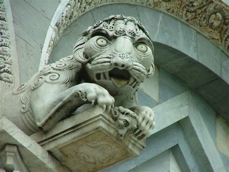 The History of Gargoyles & Grotesques (Facts, Information, Pictures) - Going To Tehran ...